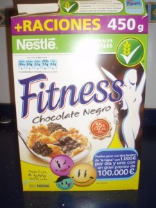 Cereales Nestle Fitness chocolate negro Agusto con la vida