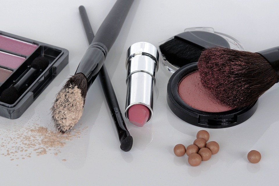 cosmetics-1367781_960_720