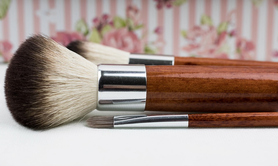 makeup-brush-1761929_960_720