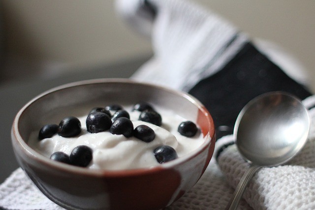 Descubre los beneficios del yogur ¡con receta incluida!
