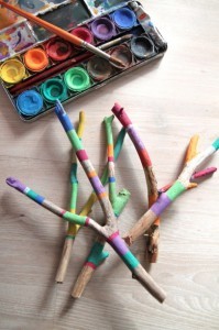 colgador-joyas-palitos-diy-02