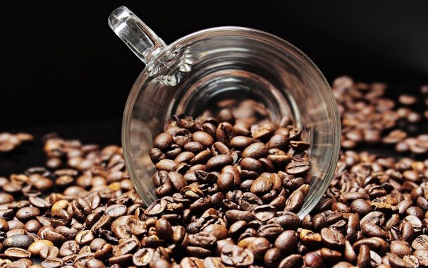 cafe eliminar olor del wc con café