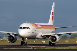 Iberia A320 EC-HGZ