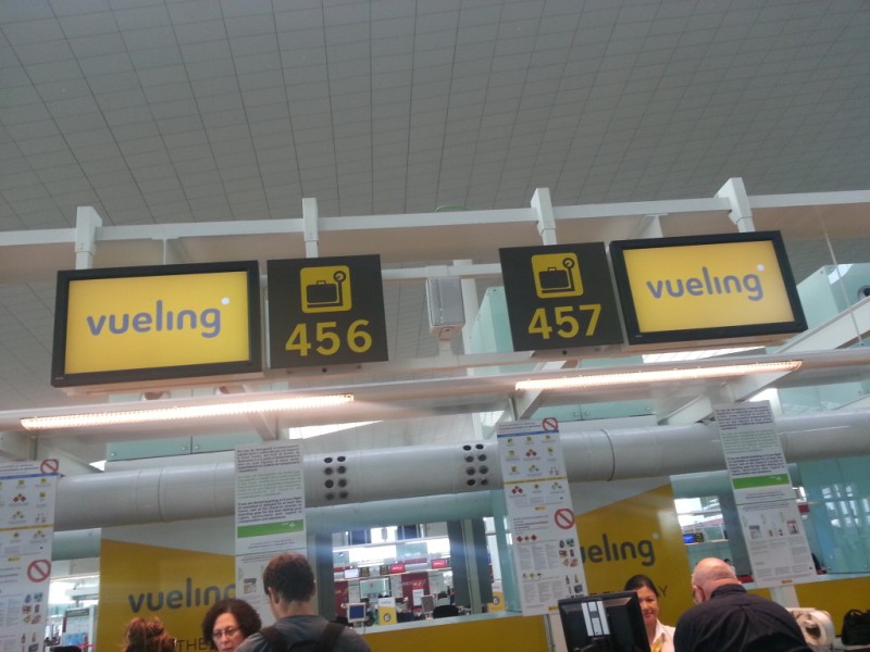 vueling paris