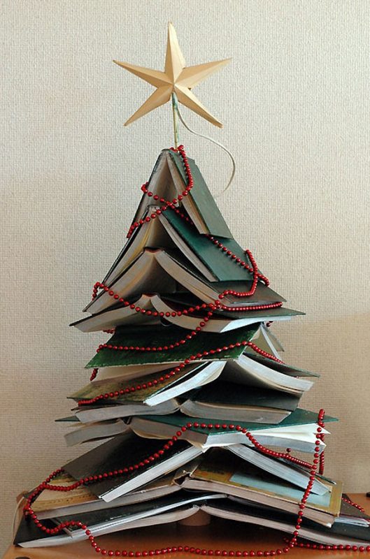 8 ideas para hacer tu propio árbol de Navidad