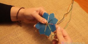 DIY- Cómo hacer una pulsera kumihimo
