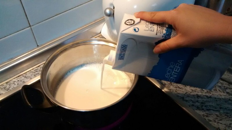 Hacer leche condensada casera
