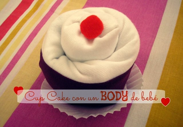 Hacer un cup-cake con un body de bebé