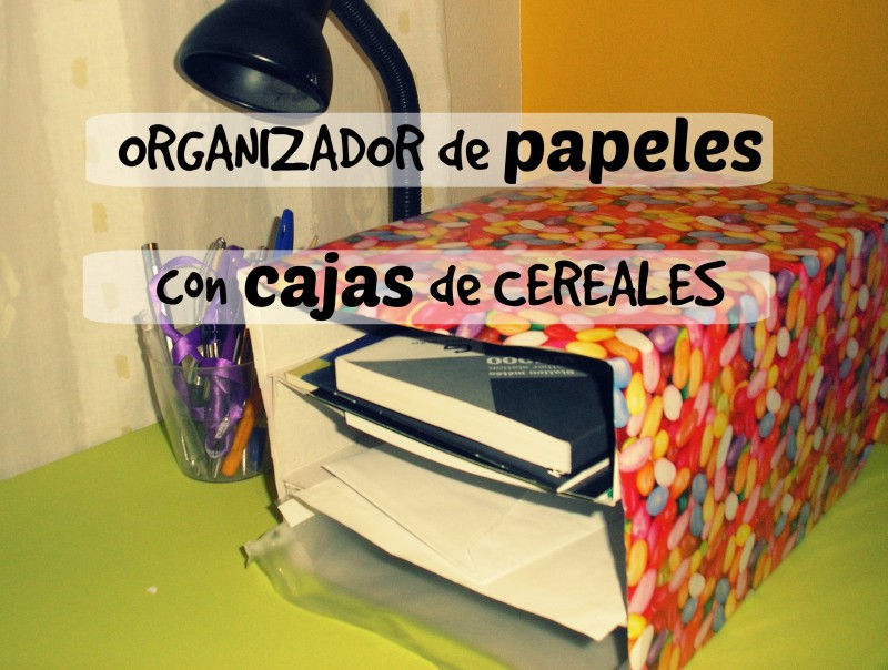 Organizador de papeles con cajas de cereales