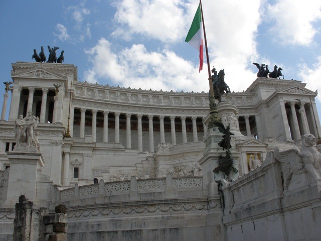 Monumento a Victor Manuel II en Roma
