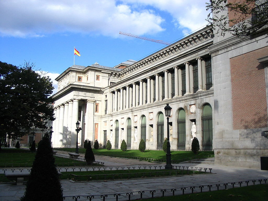 1024px-Fachada_frontal_Museo_del_Prado