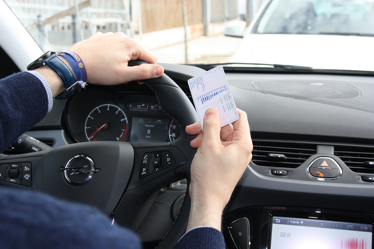 Cuánto cuesta sacarse el carnet de conducir