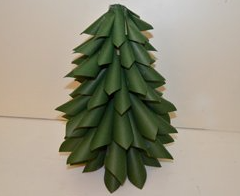 DIY: Árbol de Navidad con conos de papel