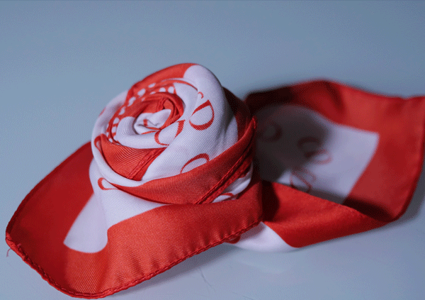 DIY: Haz una rosa con una servilleta