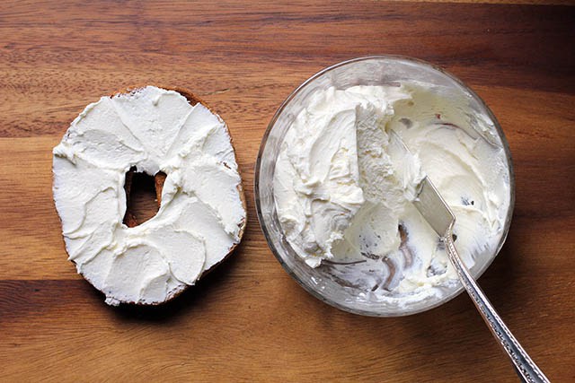 Prepara tu propio queso en crema