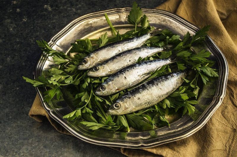 Trucos para eliminar el olor a sardinas