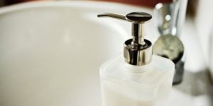 trucos limpiar baño