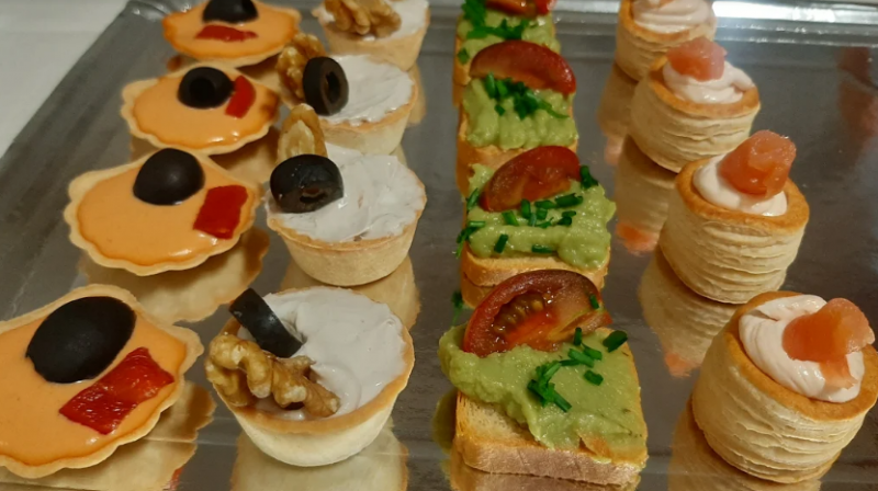 canapés variados