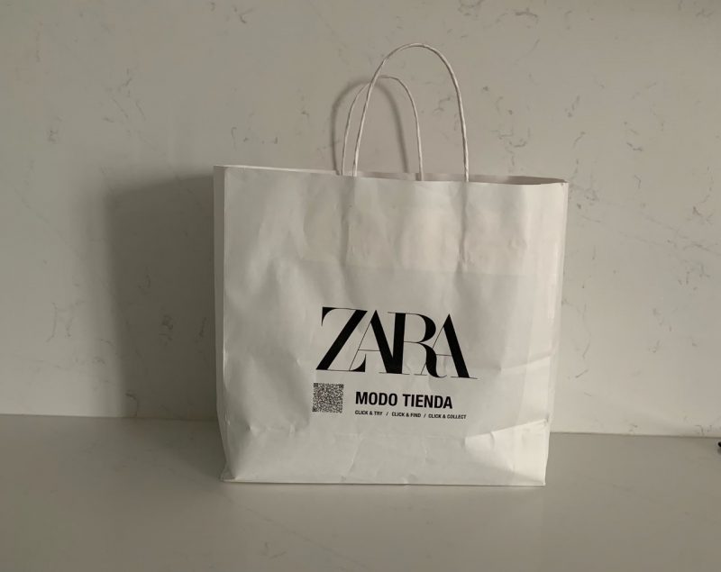 Inditex ya cobra las bolsas de papel