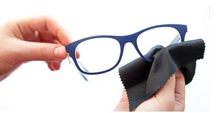 trucos para limpiar las lentes