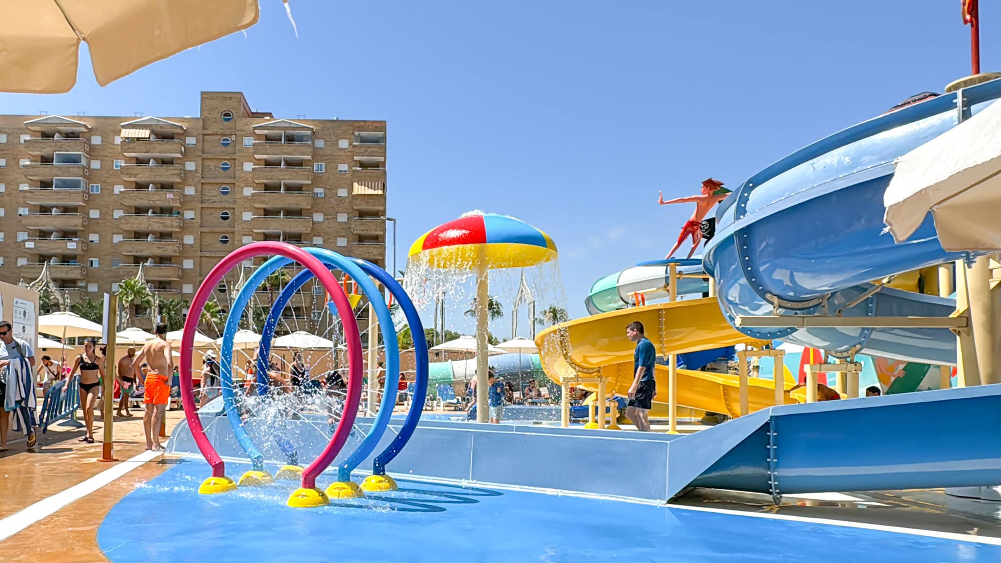 Hotel Magic Sports buffet y restaurante familias Oropesa