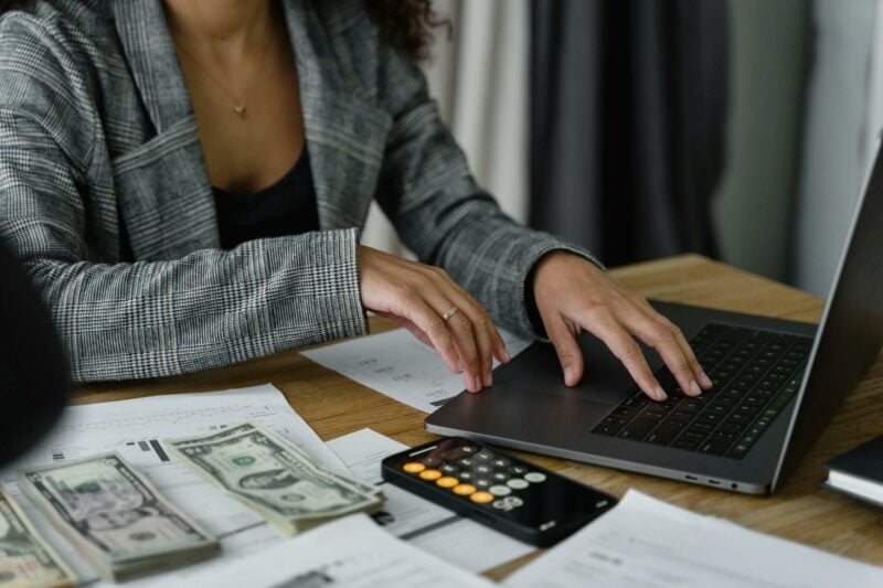 Webinar para pasar de ahorrar a invertir en 50 minutos