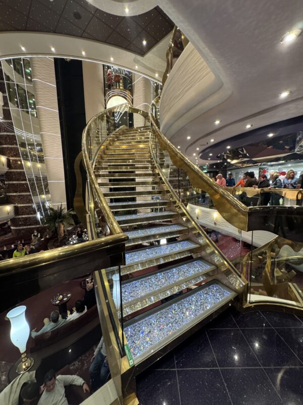 escalinata msc splendida 2