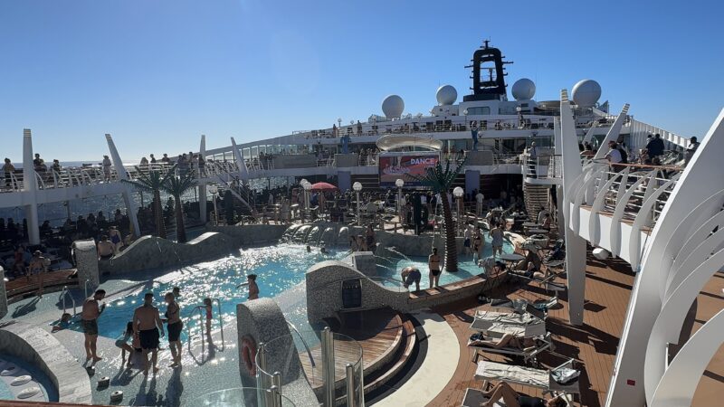 piscina 1 msc splendida