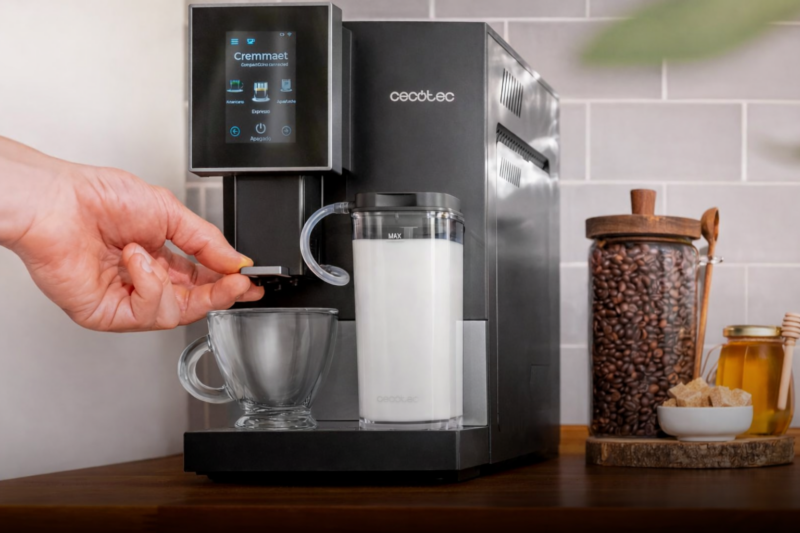 cremmaet compactccino connected black silver 001 1