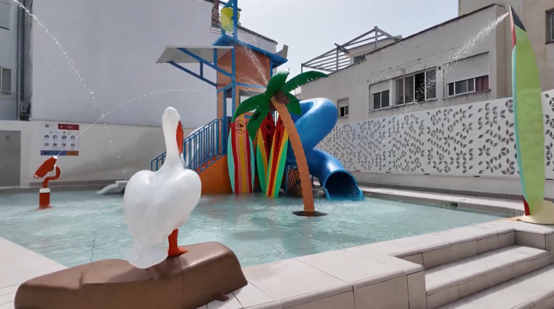 zona piscina ninos villa espana1
